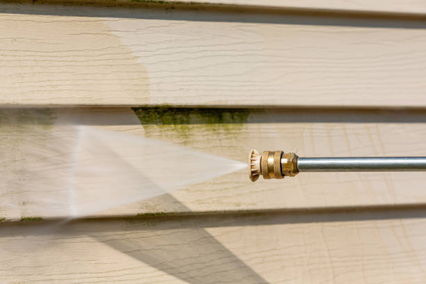 Best Fence Pressure Washing  in Country Clu, MO
